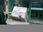 Pemindahan brankas Surgent safe ±900 kg di Perum Pegadaian Lido Sukabumi
